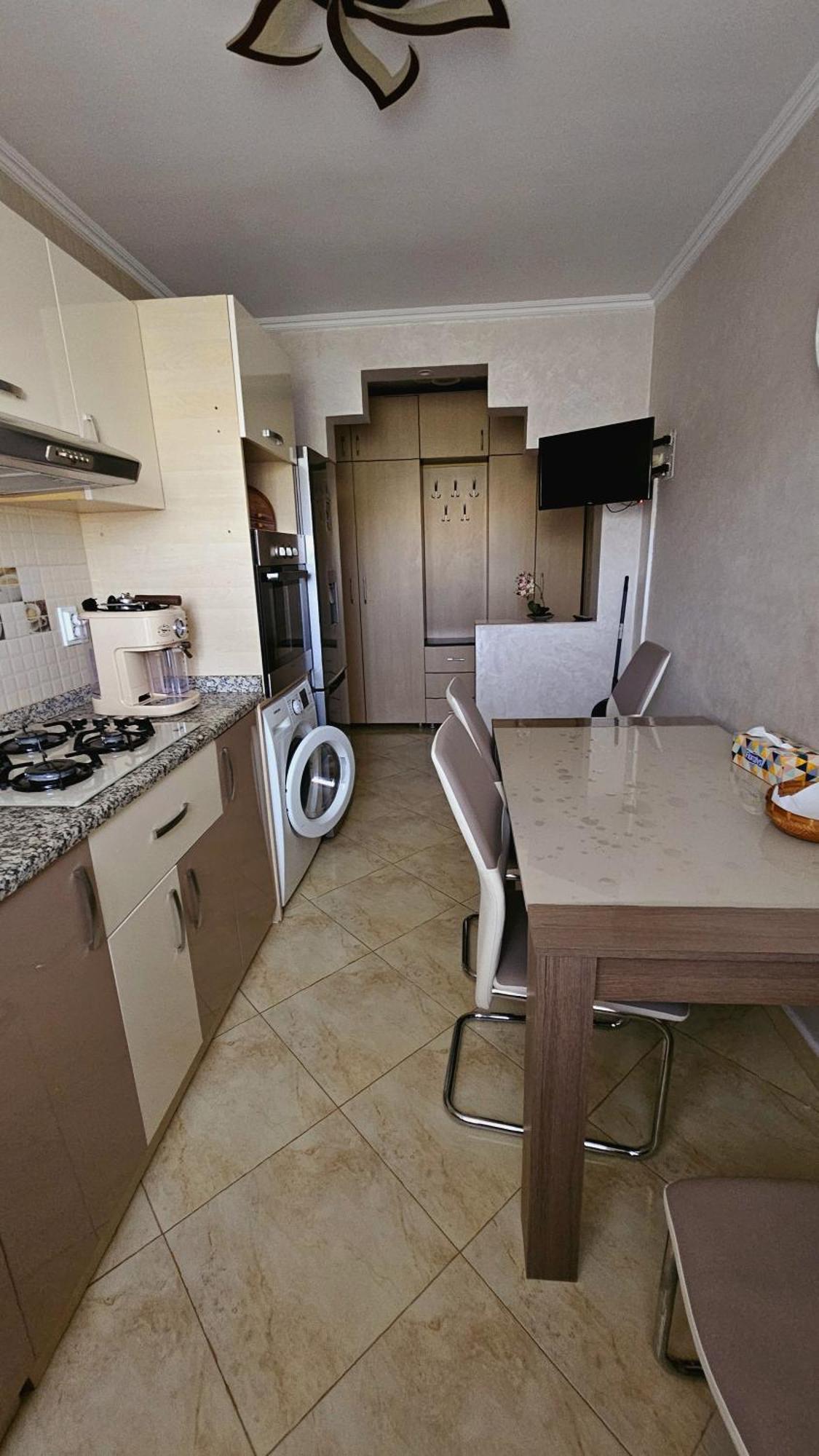 Rose Residence Buzău Extérieur photo