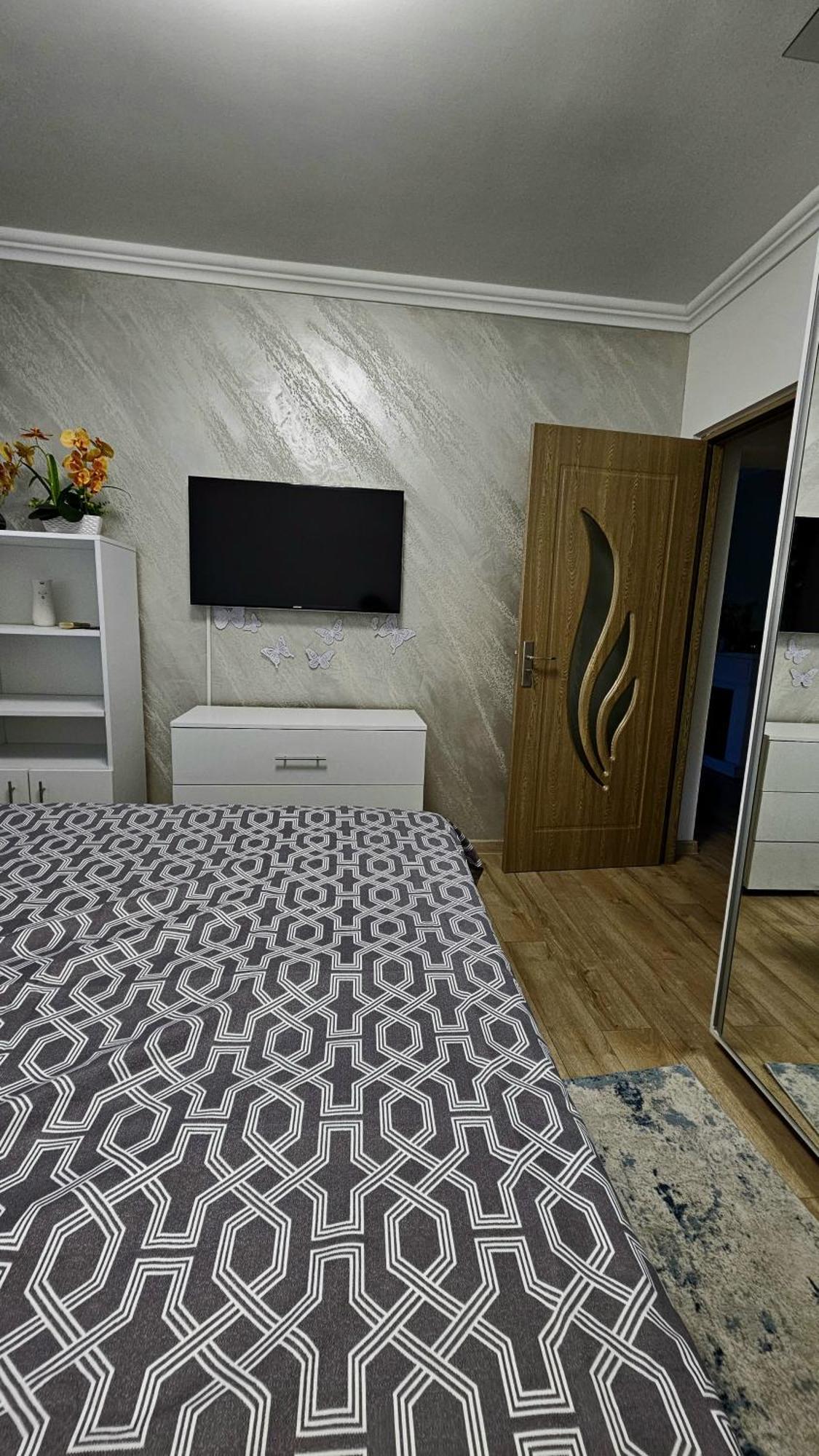Rose Residence Buzău Extérieur photo